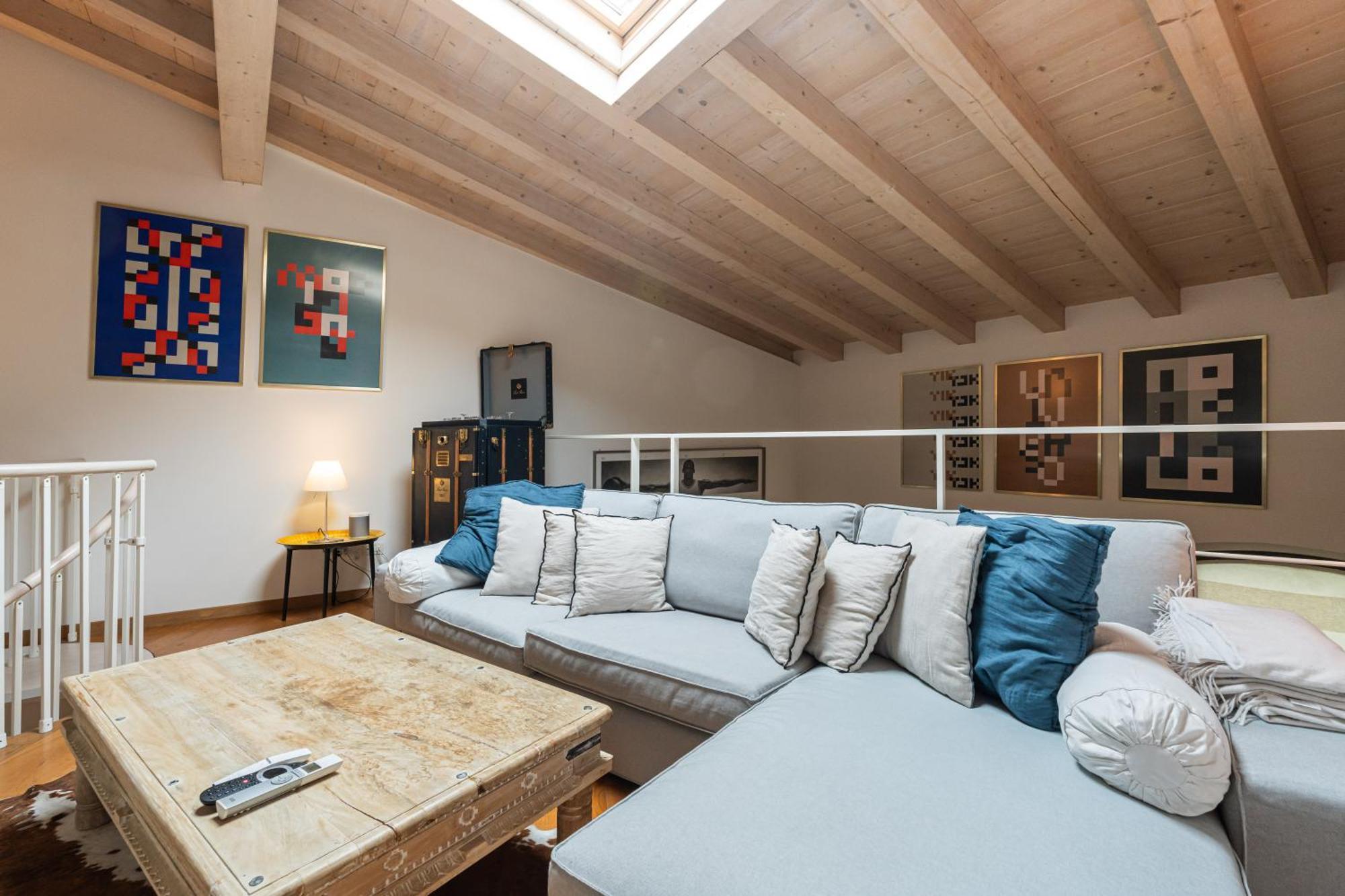 Spacious Loft Onebdroom Fiera Area - Mirable Pm Apartment *